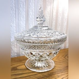 - Vintage 1970’s Anchor Hocking Wexford Pressed Clear Glass Candy Dish w…